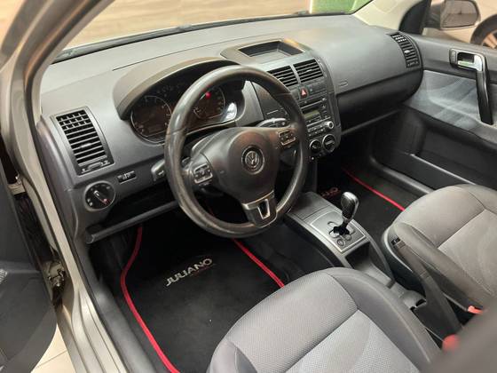 VOLKSWAGEN POLO 1.6 MI 8V FLEX 4P AUTOMATIZADO VOLKSWAGEN POLO 1.6 MI 8V FLEX 4P AUTOMATIZADO